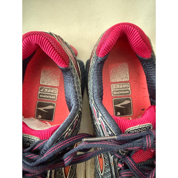 Brooks Ghost 6 Womens Running Shoes Sneakers Gray Pink Size 7 - Picture 6 of 10